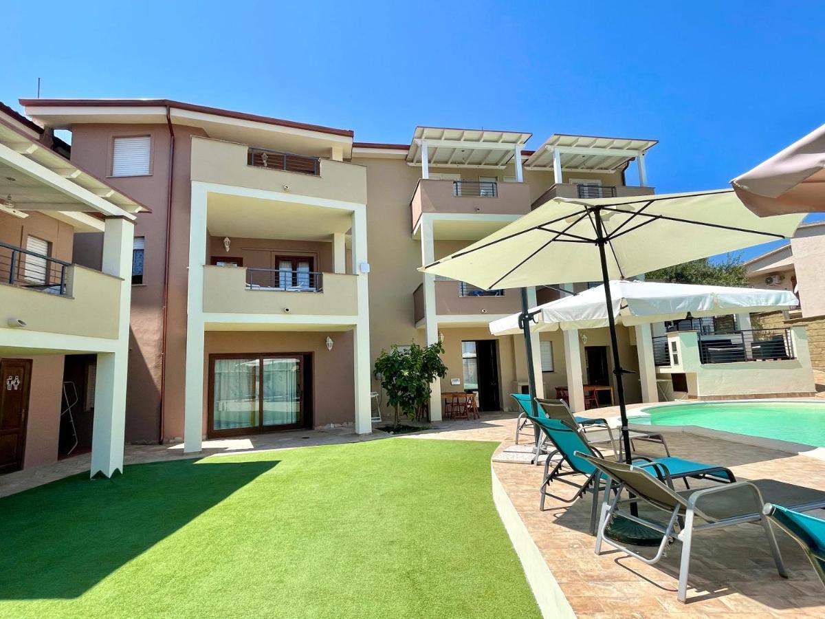 Apartment Maria Tergu ภายนอก รูปภาพ